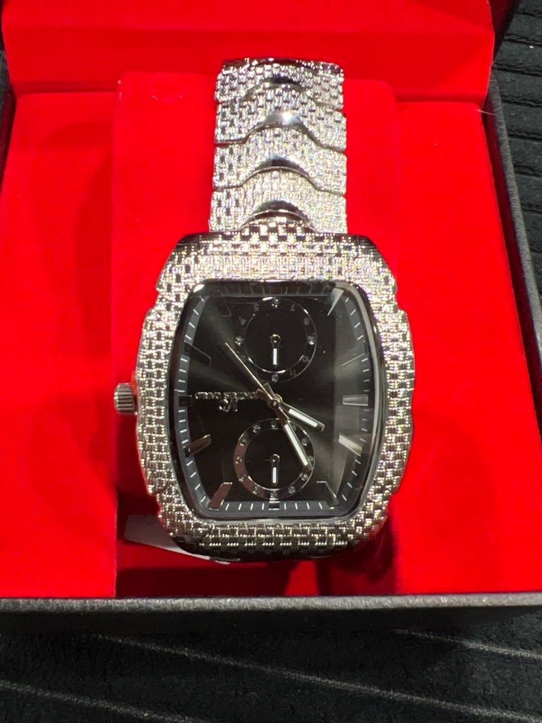 DiamondStyle Silver Tone Mens Chronograph Watch With Black Dial
